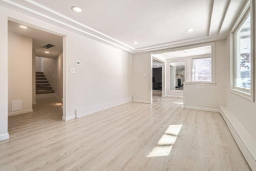 15650 Fish Point Rd - Web Quality - 016 - 08 Dining Room.jpg