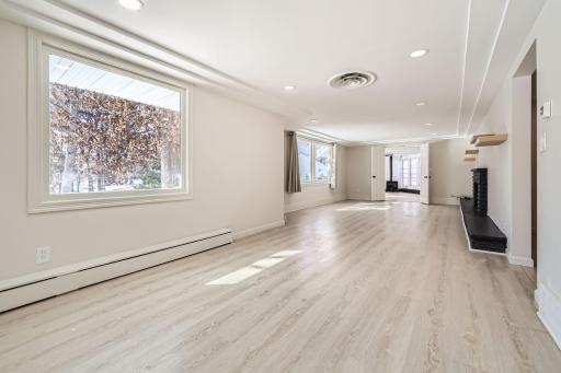 15650 Fish Point Rd - Web Quality - 017 - 09 Dining Room.jpg