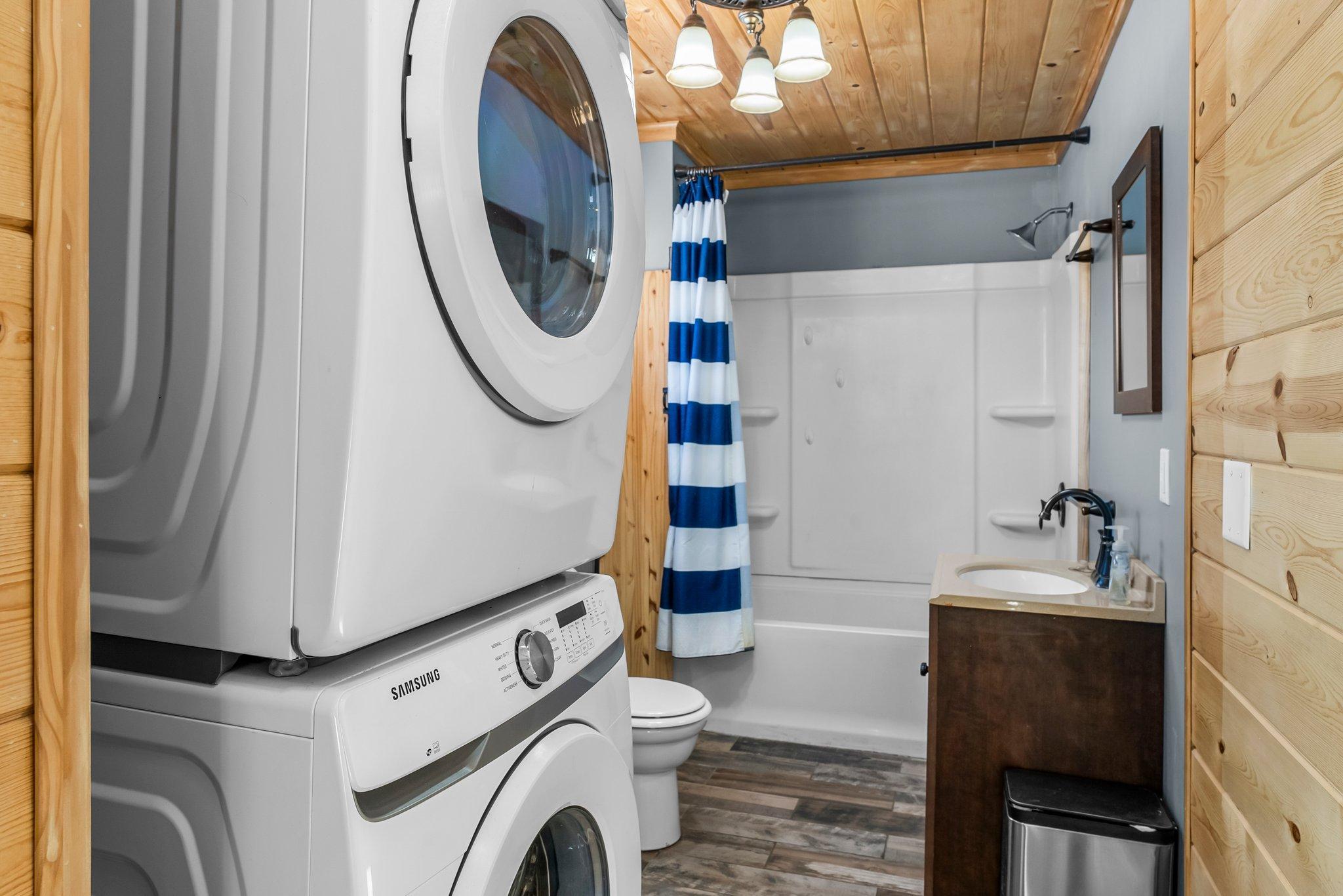 Washer/Dryer on main floor