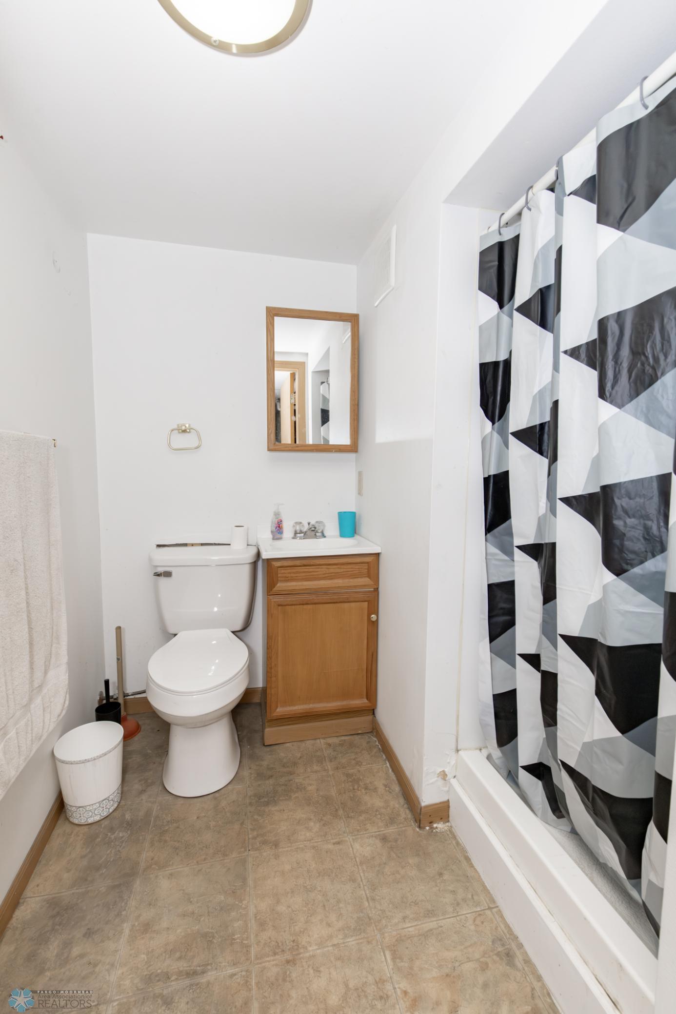Bathroom 4 - 3/4