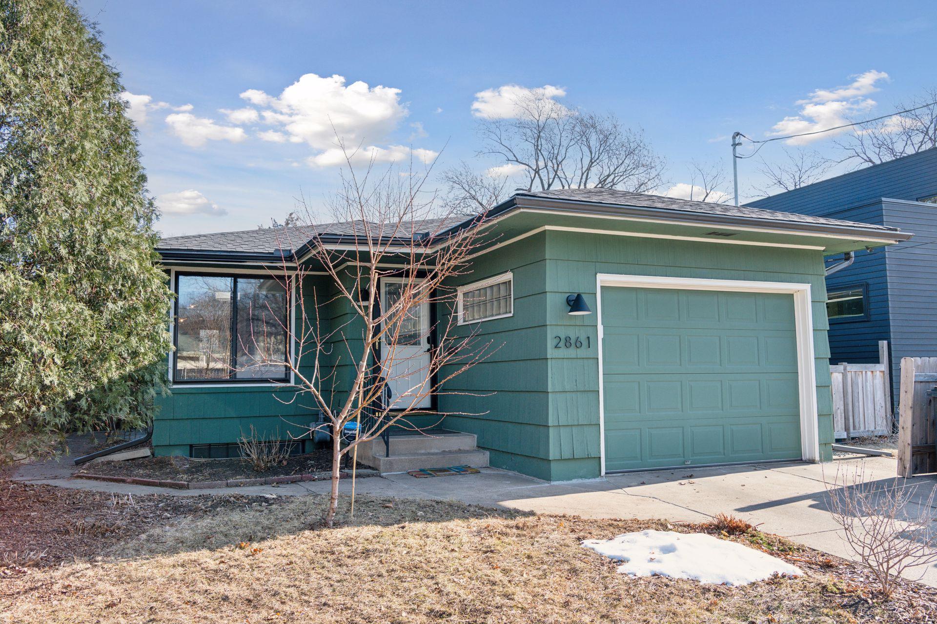 Welcome to 2861 Dorman!