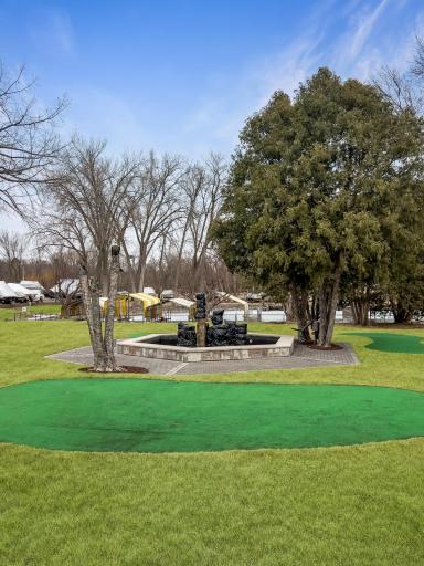 Three Points Blvd - Fountain/Putting Greens