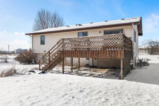 9-web-or-mls-742 Simmon Dr-19.jpg