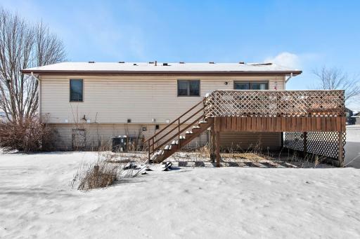 7-web-or-mls-742 Simmon Dr-18.jpg