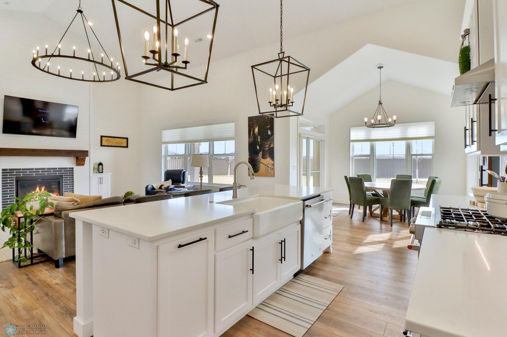 Kitchen1_9.JPG