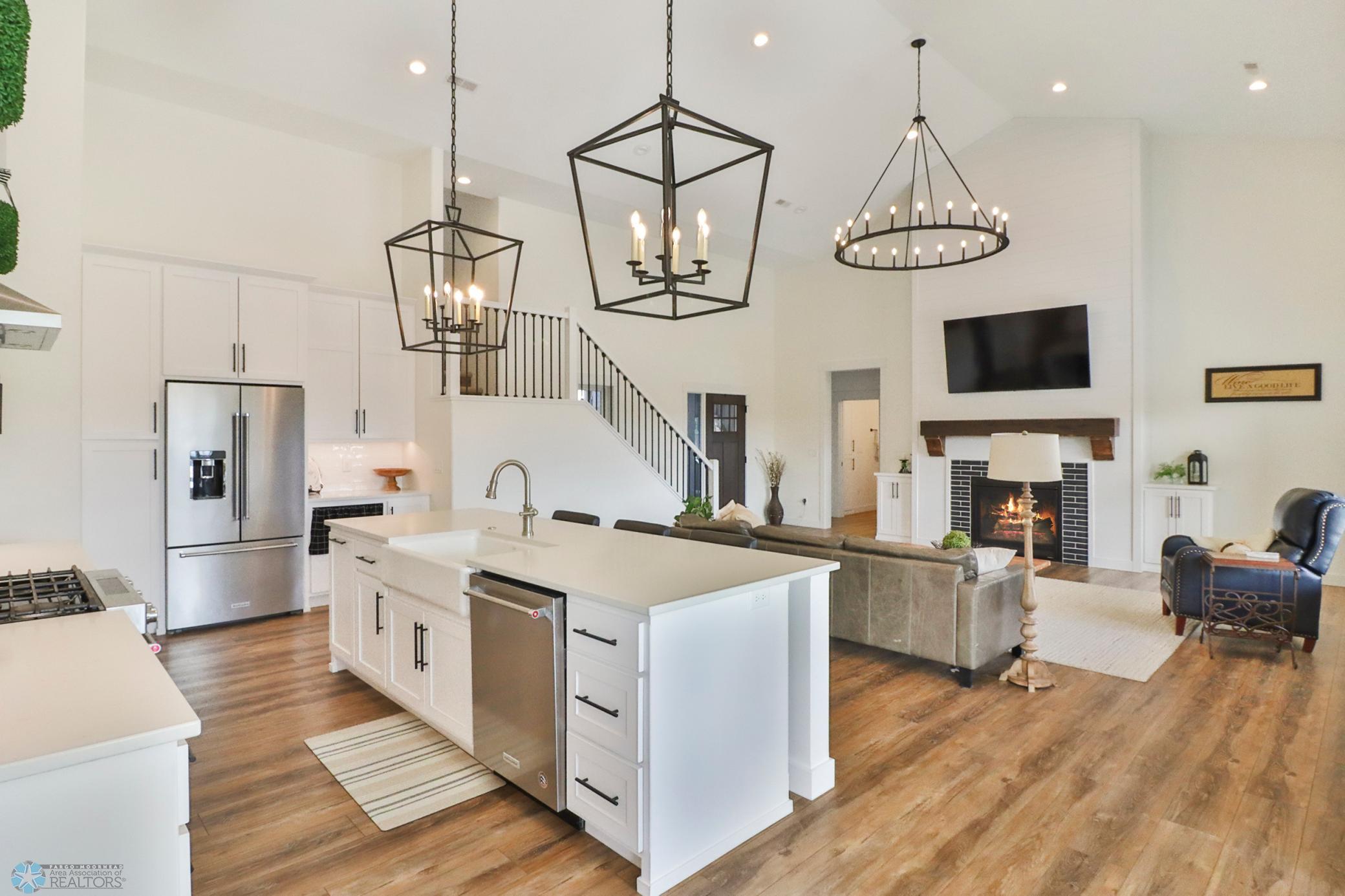 Kitchen1_4.JPG