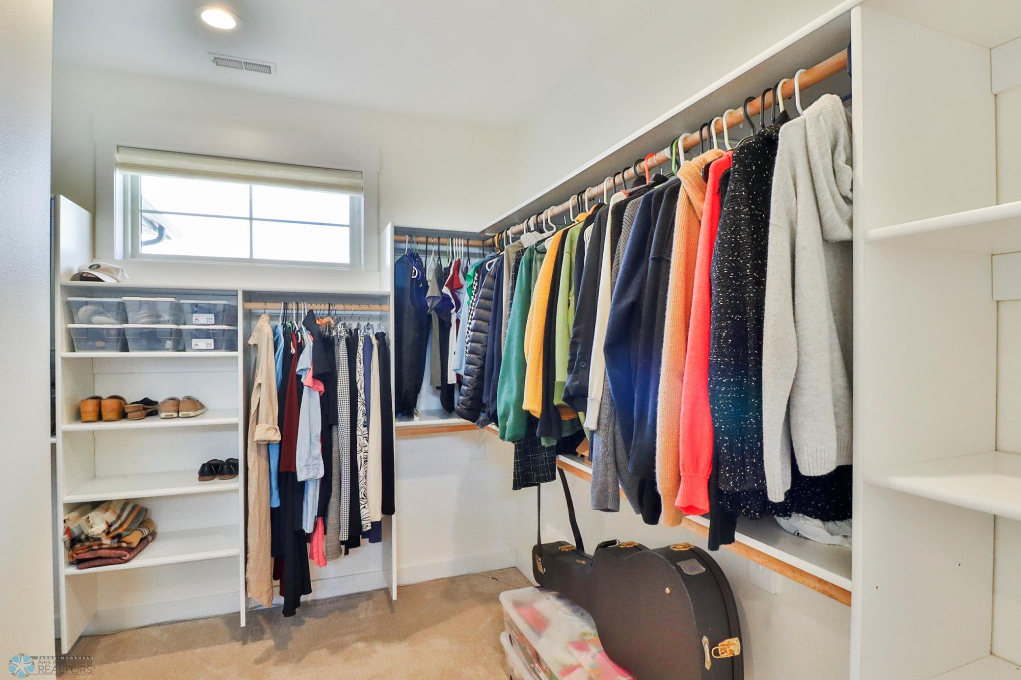 Primary Closet1_1.JPG
