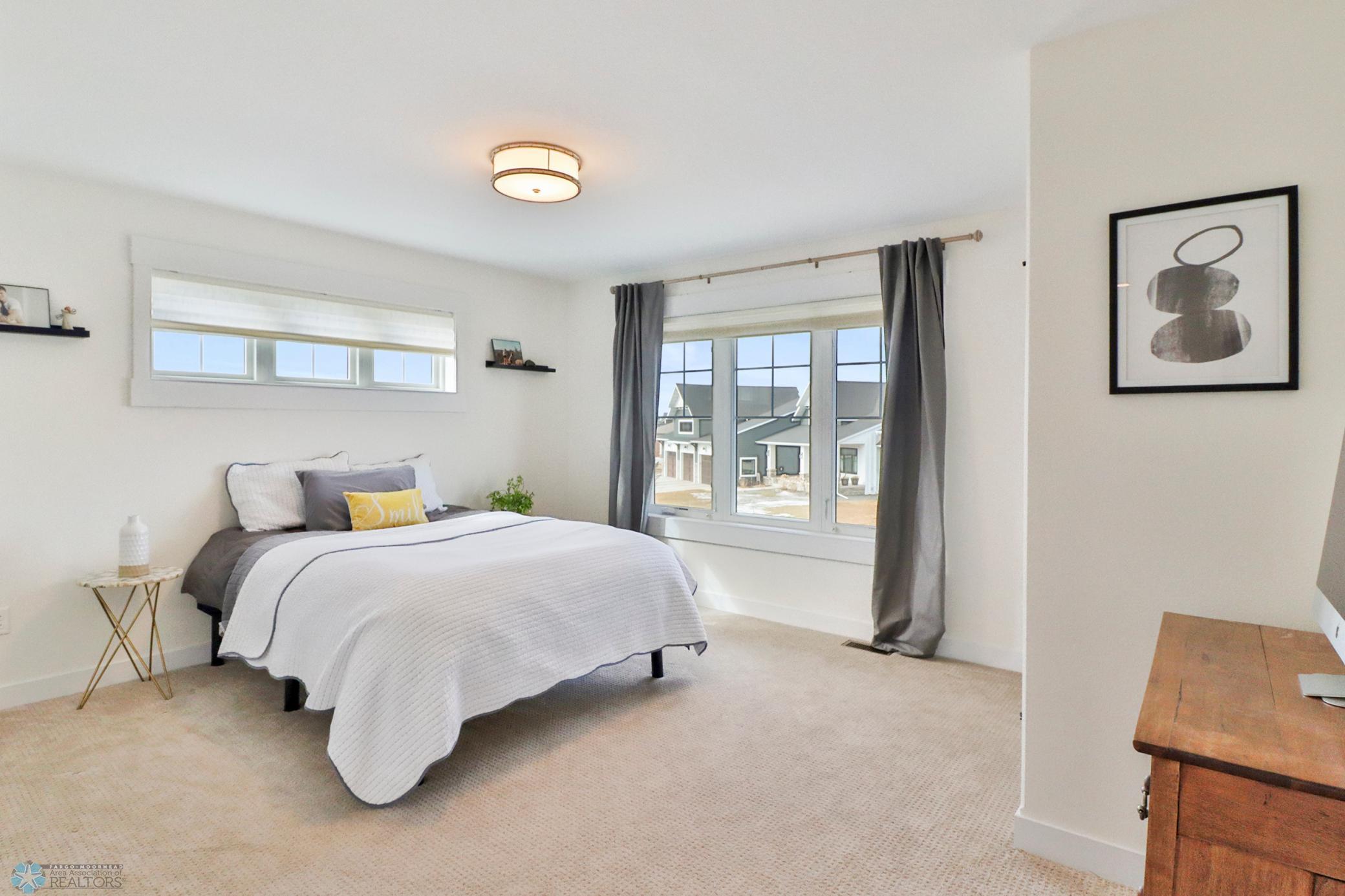 Upstairs Bedroom1_1.JPG