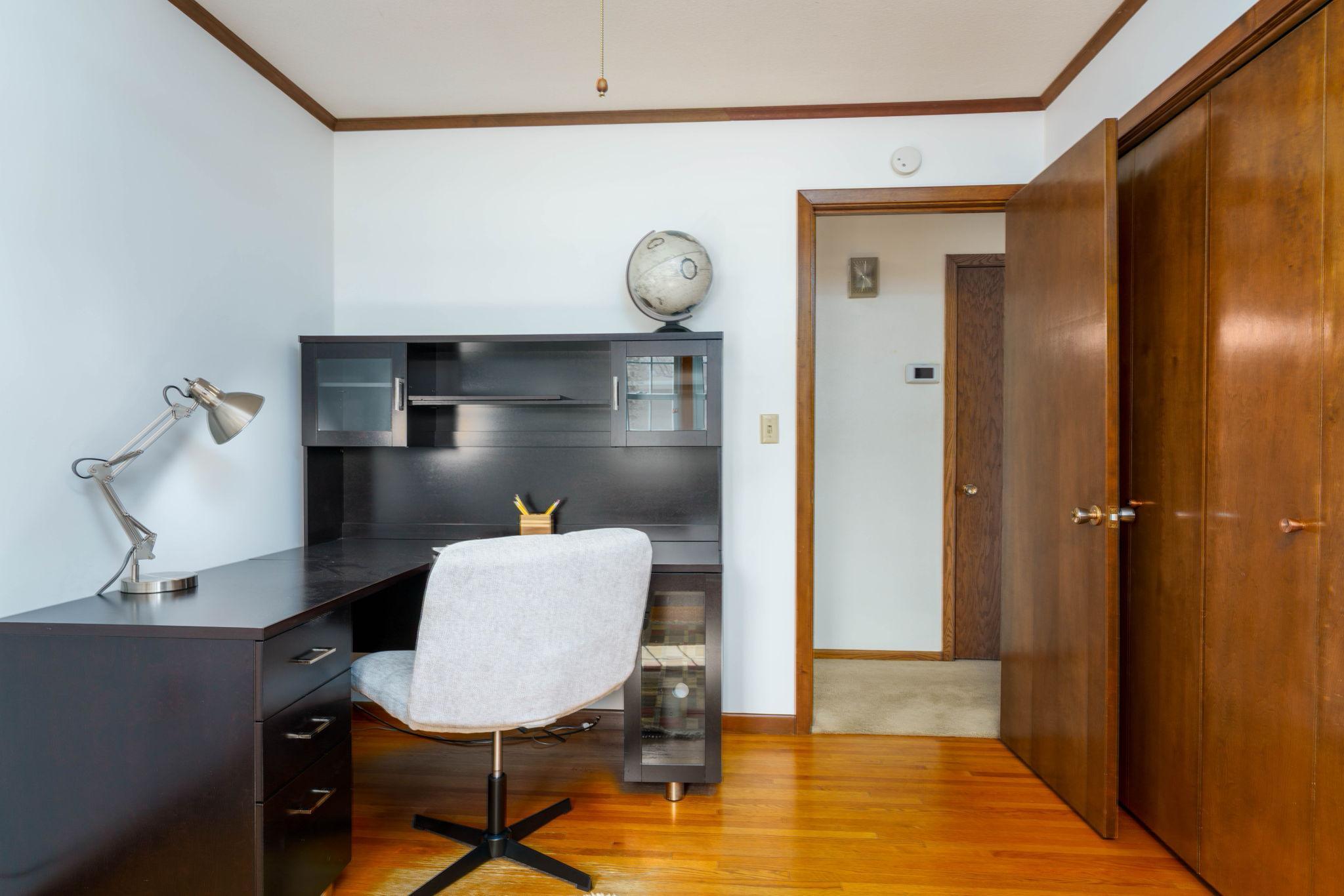 10-web-or-mls-457_Emerson-4.jpg