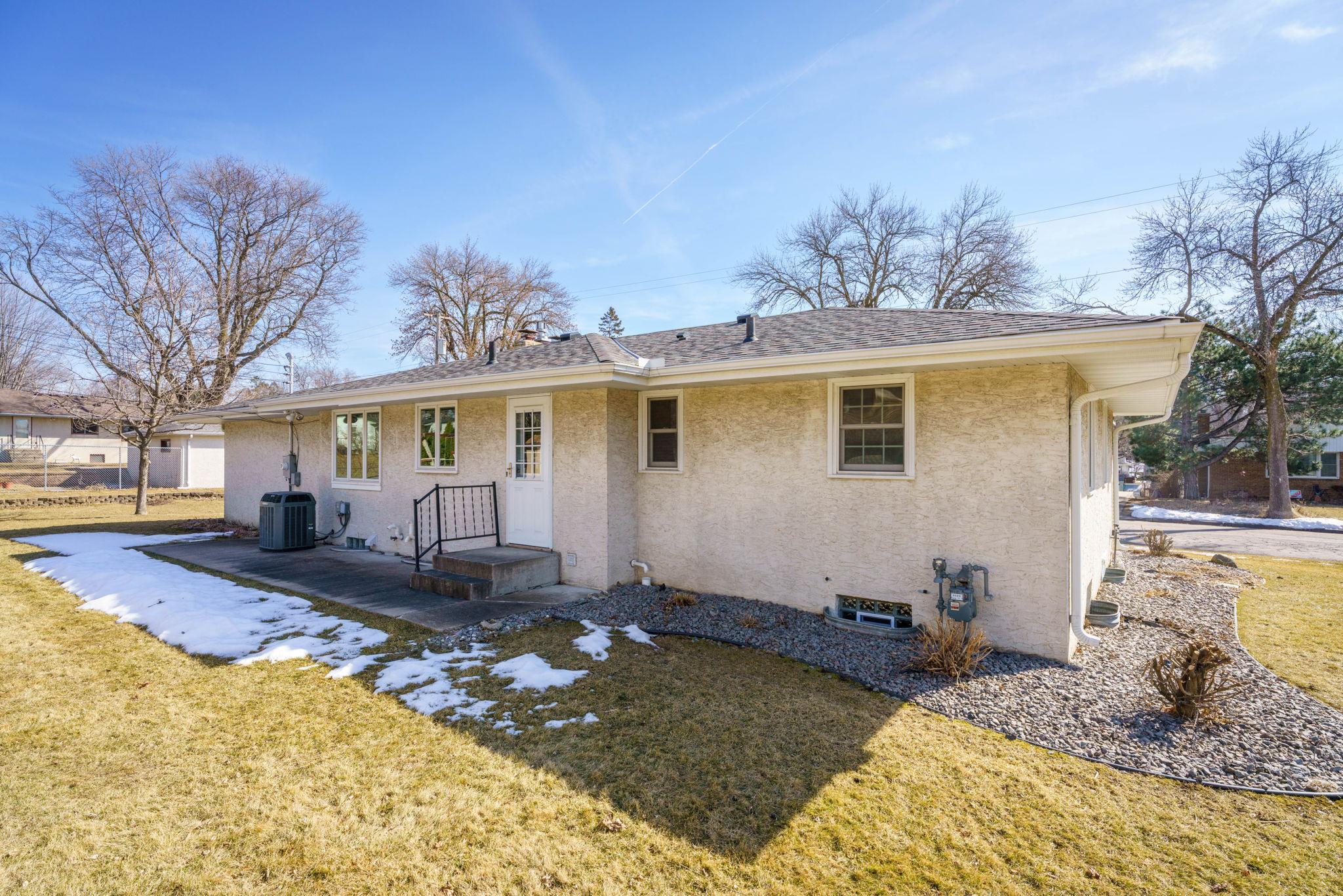 18-web-or-mls-457_Emerson-20.jpg