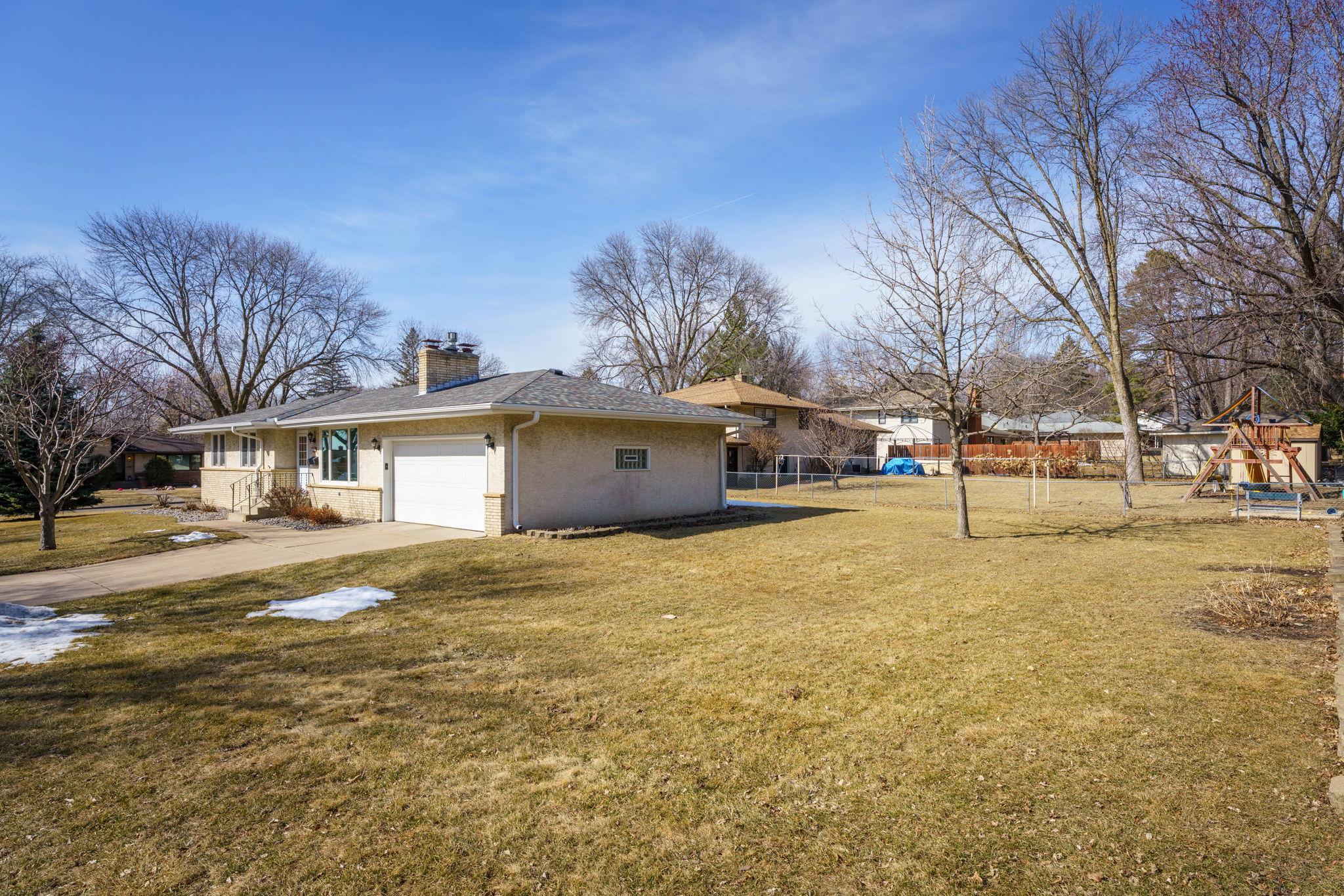 19-web-or-mls-457_Emerson-19.jpg