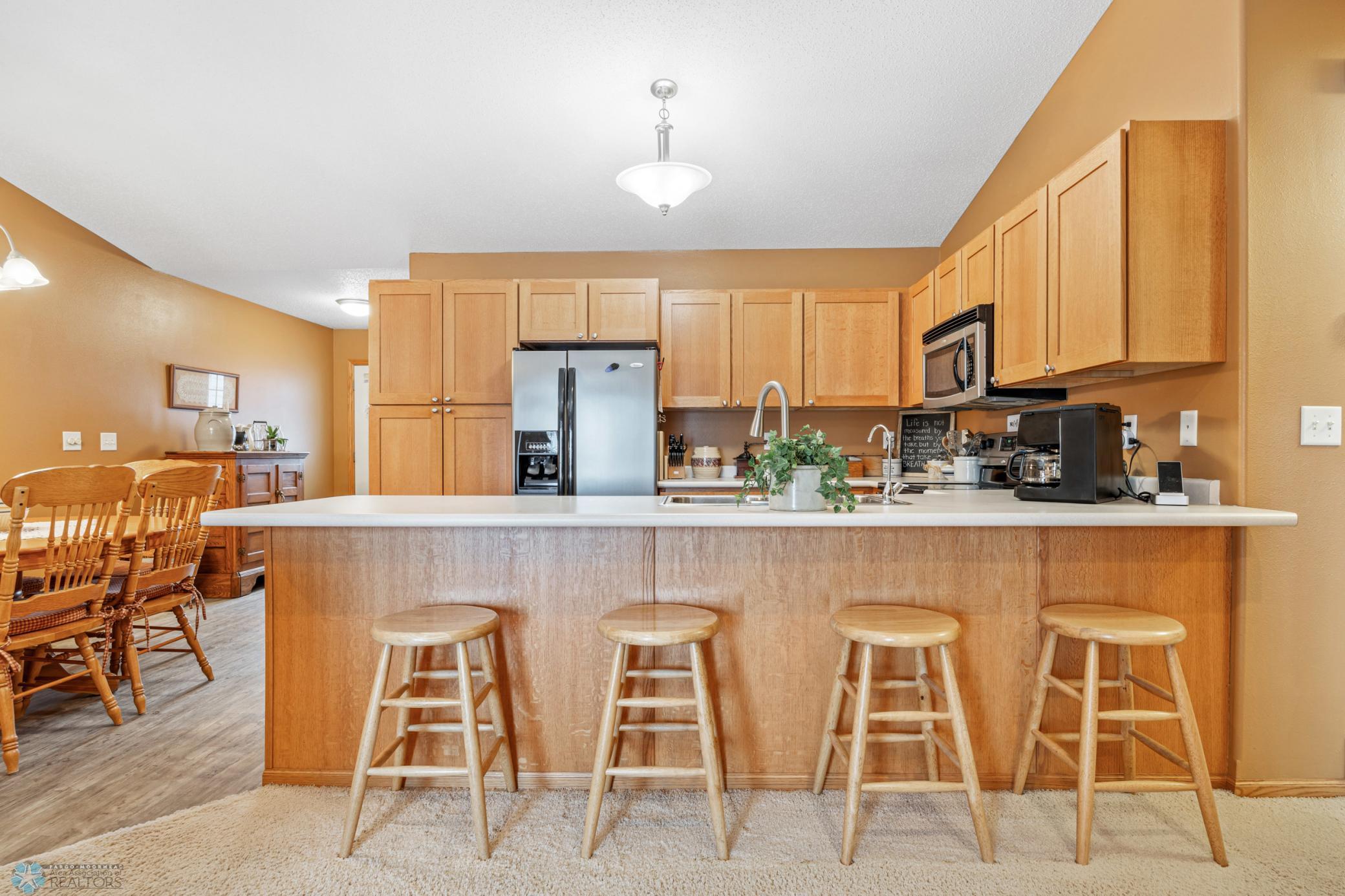 Eat-In Kitchen