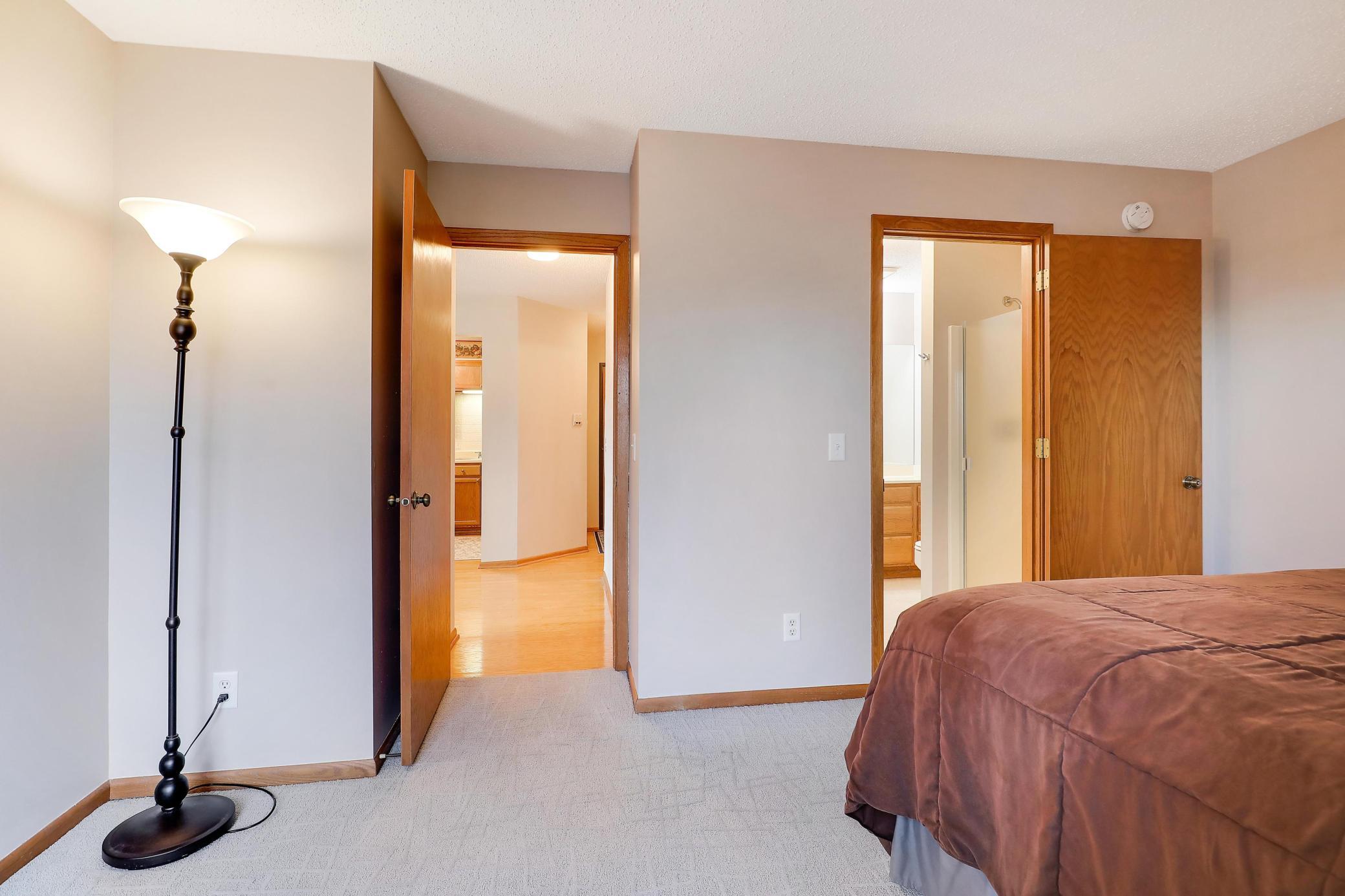 8710Photography-Web-Friendly-8025-Xerxes-Avenue-South-Minneapolis-MN-55431-21.jpg