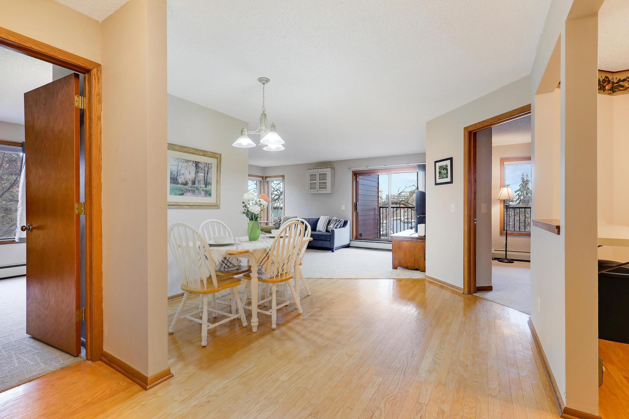 8710Photography-Web-Friendly-8025-Xerxes-Avenue-South-Minneapolis-MN-55431-4.jpg