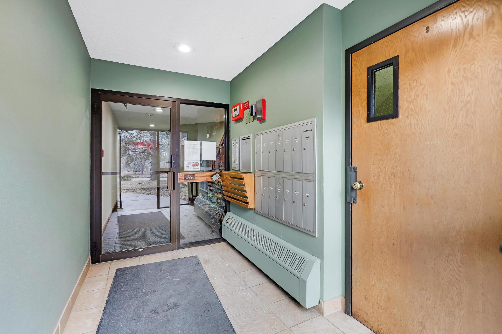 8710Photography-Web-Friendly-8025-Xerxes-Avenue-South-Minneapolis-MN-55431-2.jpg