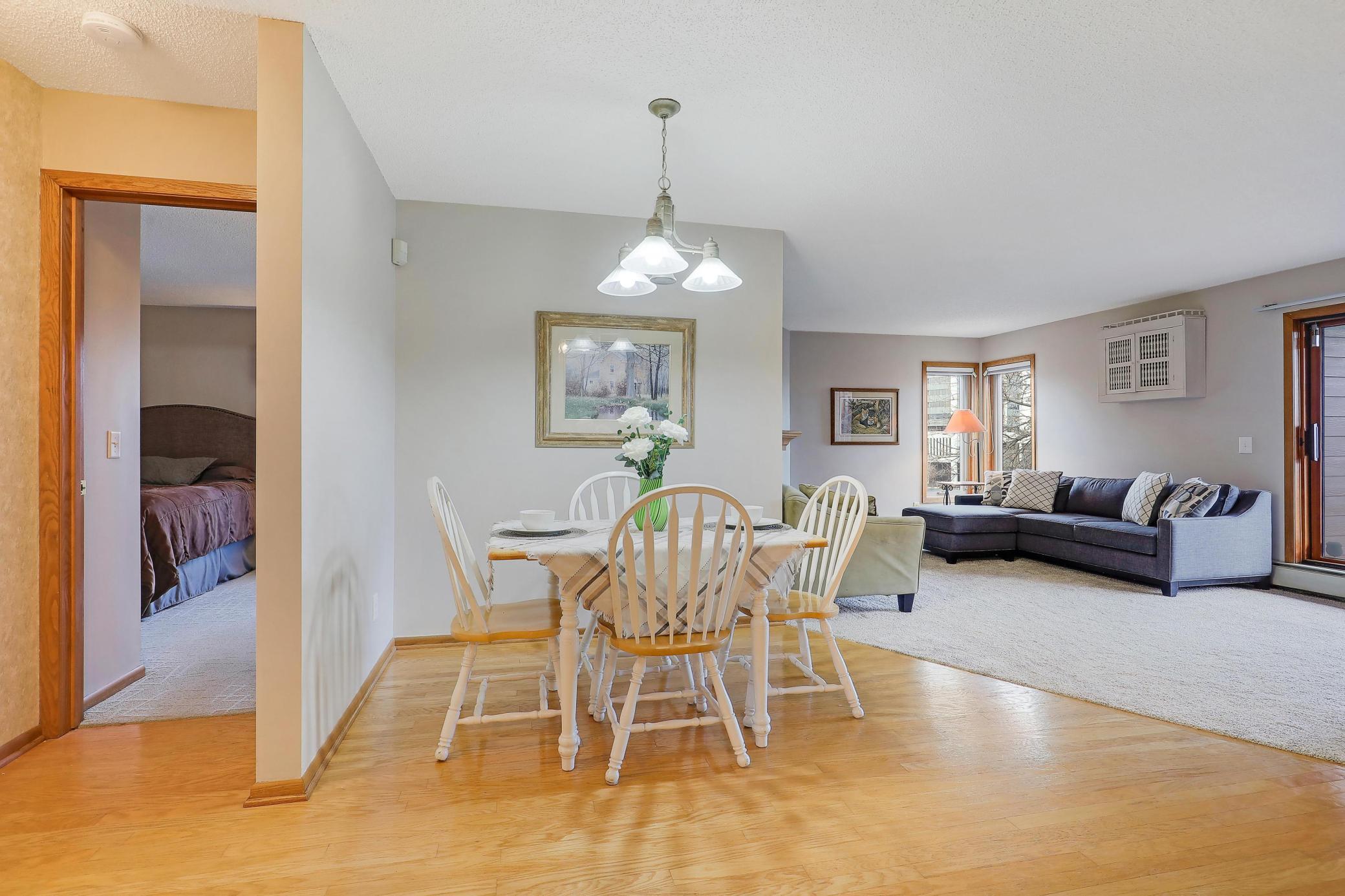 8710Photography-Web-Friendly-8025-Xerxes-Avenue-South-Minneapolis-MN-55431-5.jpg