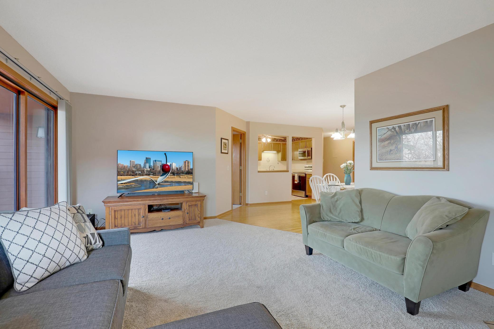 8710Photography-Web-Friendly-8025-Xerxes-Avenue-South-Minneapolis-MN-55431-8.jpg
