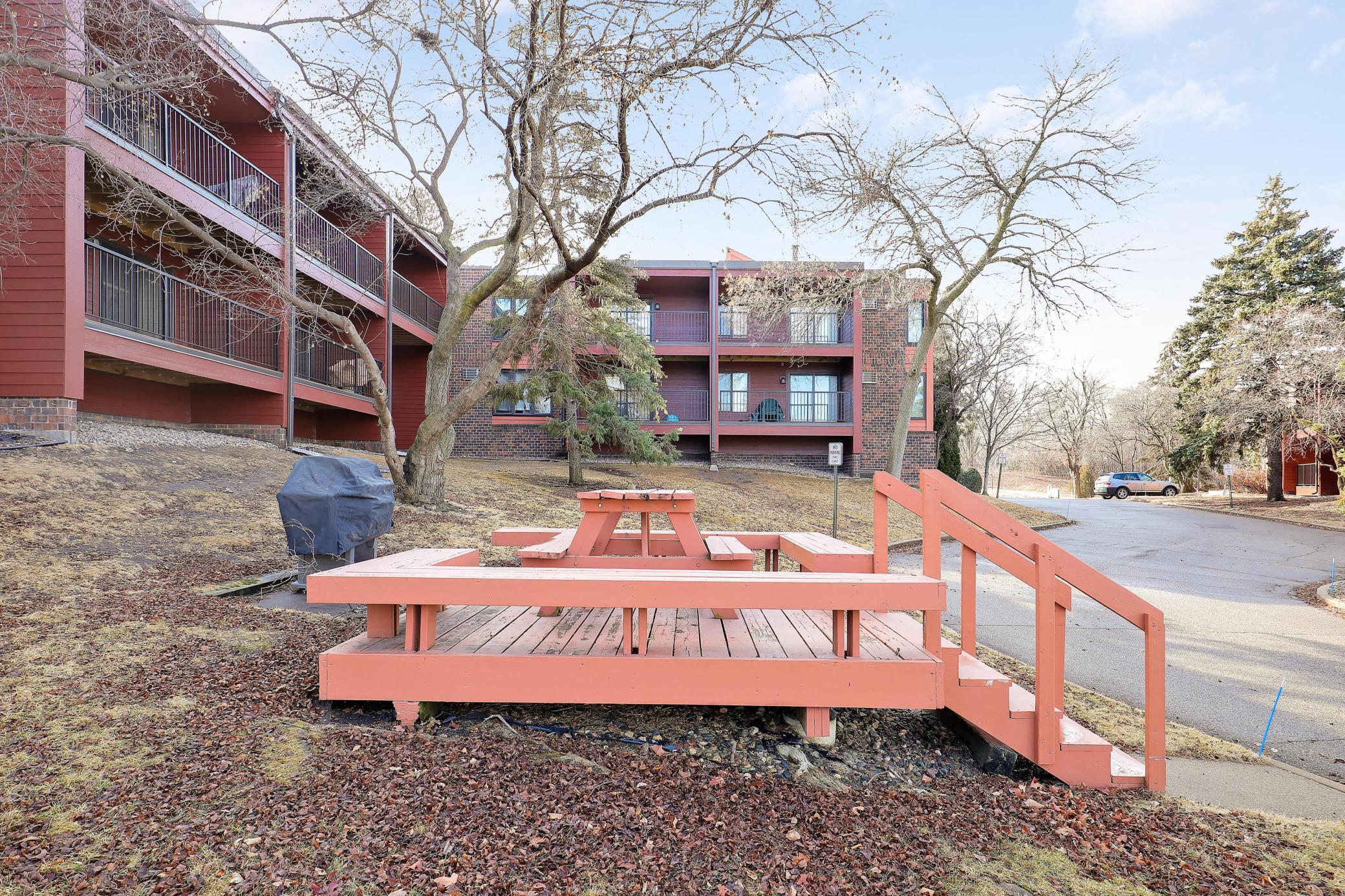 8710Photography-Web-Friendly-8025-Xerxes-Avenue-South-Minneapolis-MN-55431-36.jpg