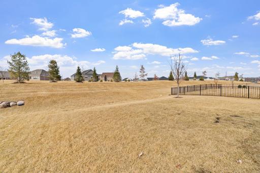 14600 109th Avenue N, Maple Grove, MN 55369