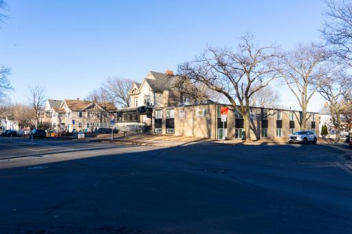 2304 Emerson Avenue N, Minneapolis, MN 55411