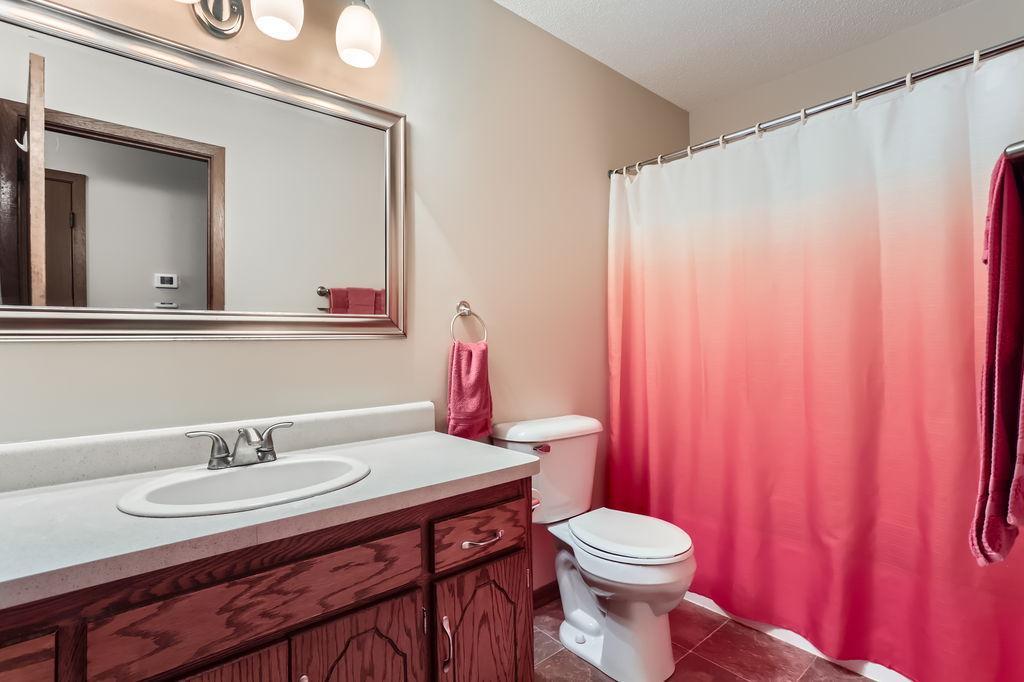 Upper level bathroom