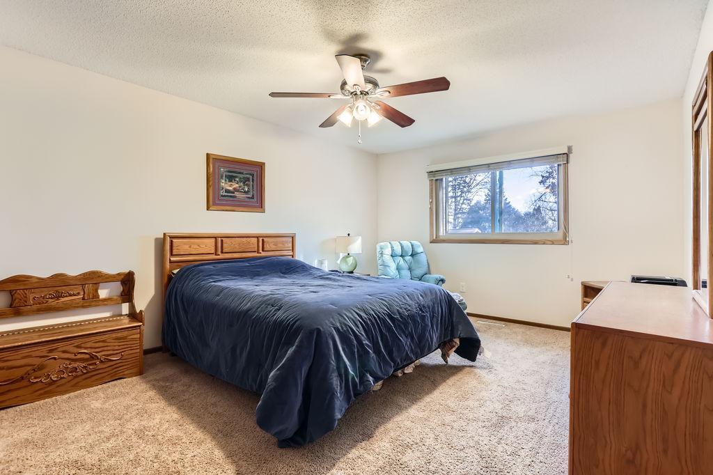 Upper level primary bedroom