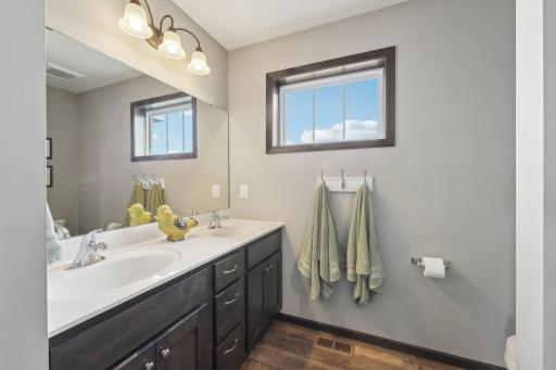 17857 Element Avenue, Lakeville, MN 55044