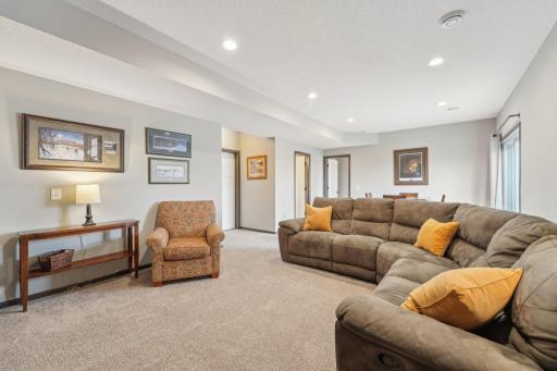 17857 Element Avenue, Lakeville, MN 55044