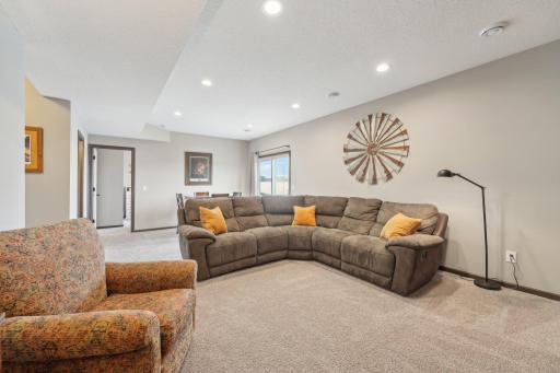 17857 Element Avenue, Lakeville, MN 55044