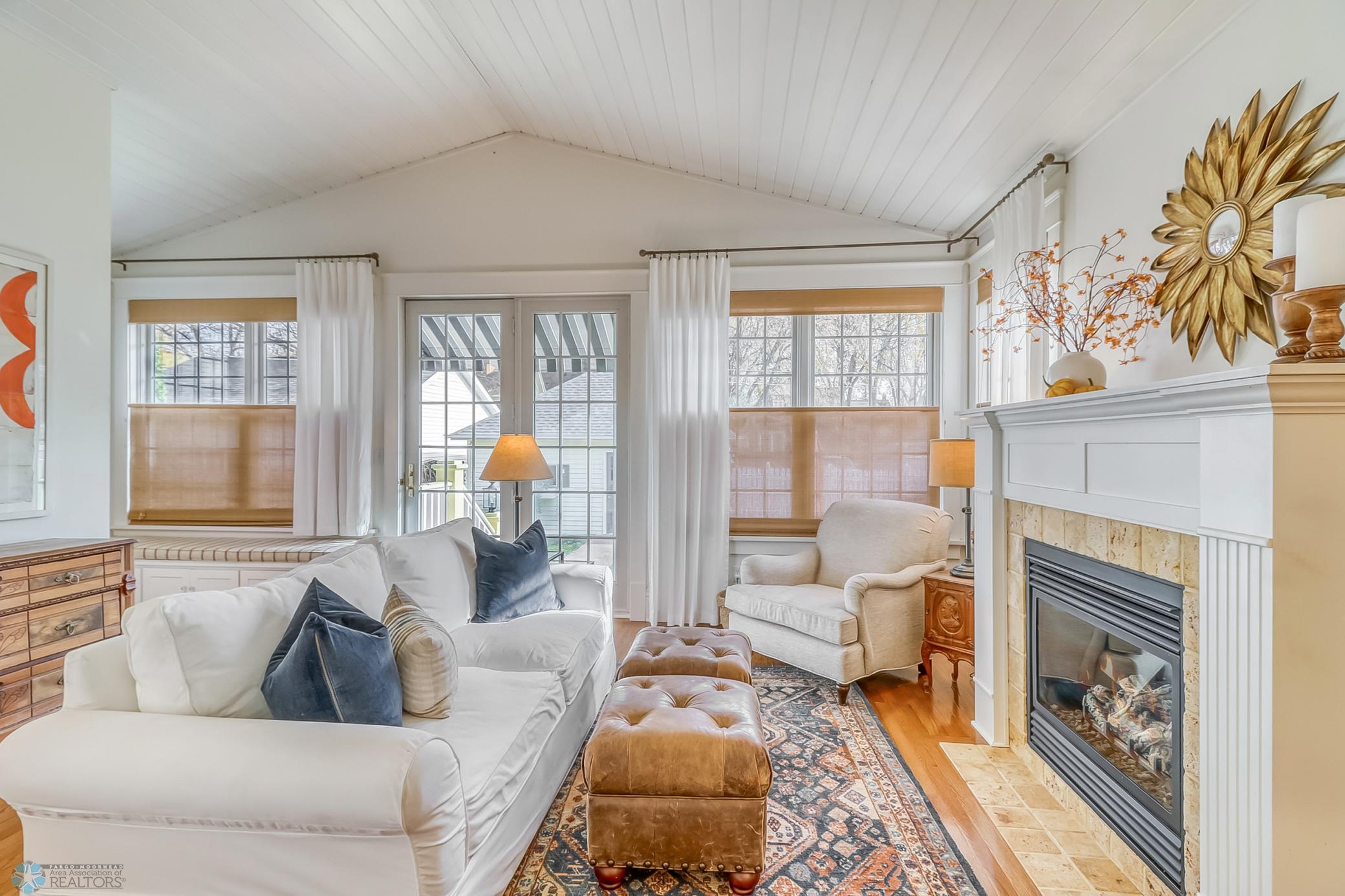 Family Room-Floor to Ceiling Windows