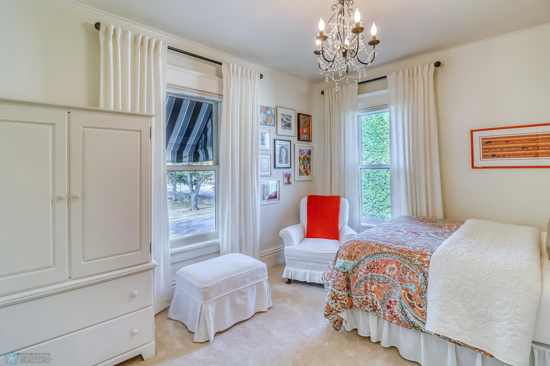 Upstairs Bedroom #2