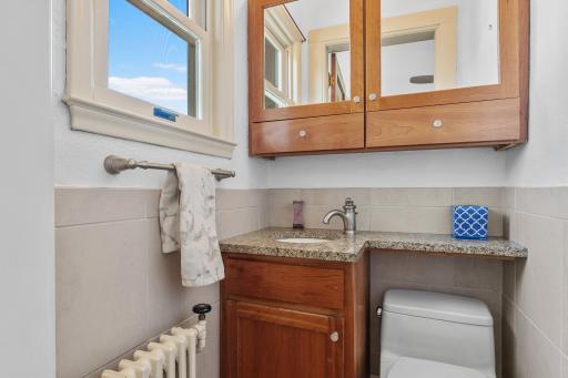 2697 E Lake of The Isles Parkway, Minneapolis, MN 55408