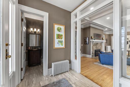 2697 E Lake of The Isles Parkway, Minneapolis, MN 55408