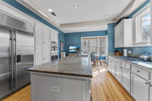 2697 E Lake of The Isles Parkway, Minneapolis, MN 55408