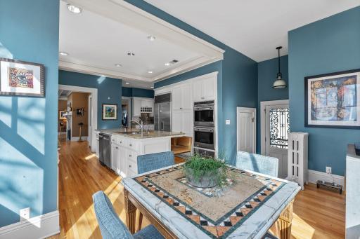 2697 E Lake of The Isles Parkway, Minneapolis, MN 55408