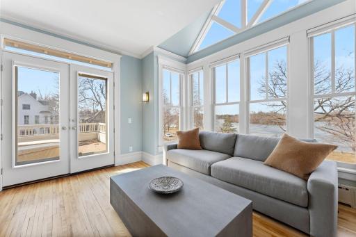 2697 E Lake of The Isles Parkway, Minneapolis, MN 55408