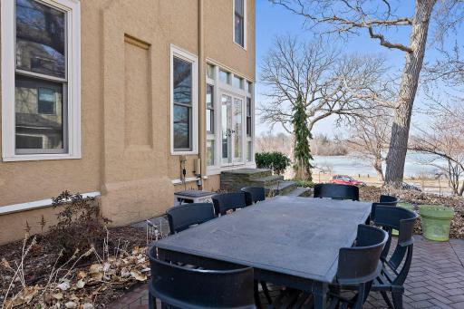 2697 E Lake of The Isles Parkway, Minneapolis, MN 55408