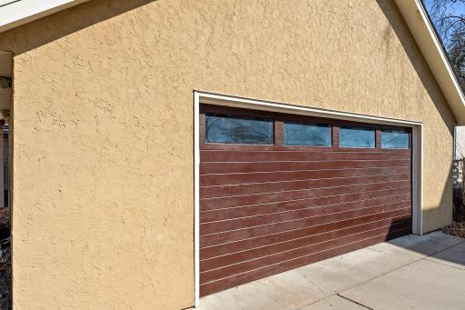 2697 E Lake of The Isles Parkway, Minneapolis, MN 55408
