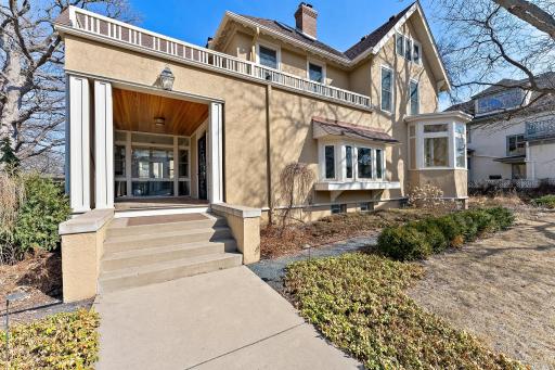 2697 E Lake of The Isles Parkway, Minneapolis, MN 55408