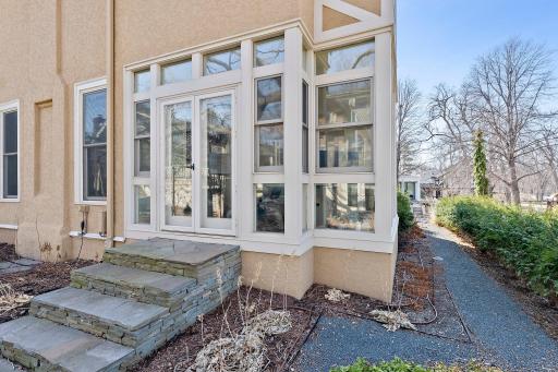 2697 E Lake of The Isles Parkway, Minneapolis, MN 55408