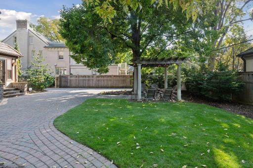 4602 Edina Boulevard, Minneapolis, MN 55424