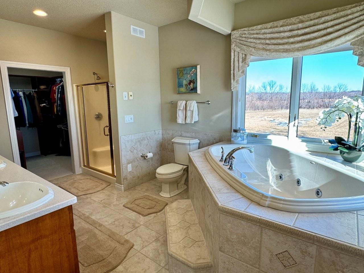 17-Primary bedroom private bathroom (2).jpg