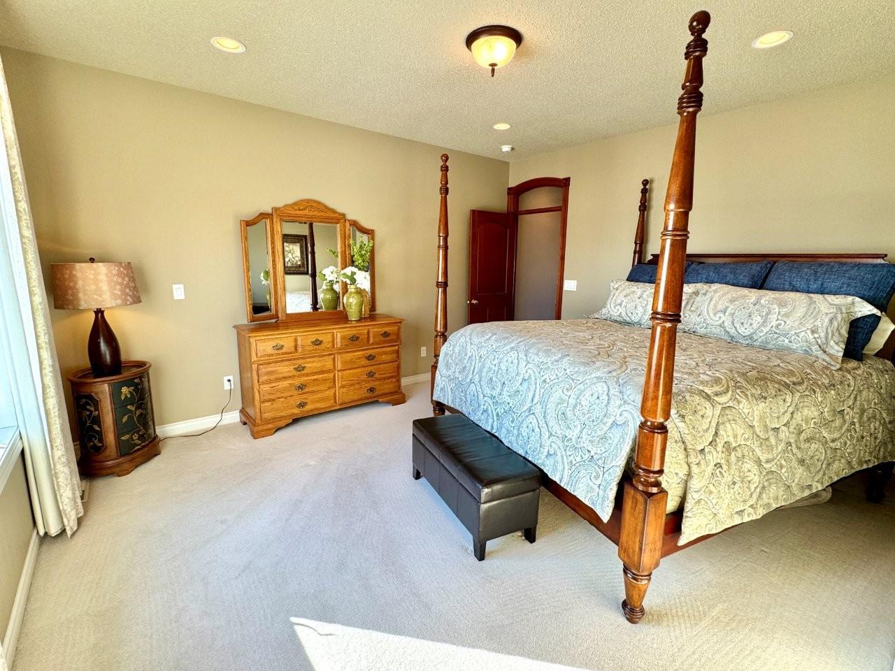 16-Primary bedroom (2).jpg