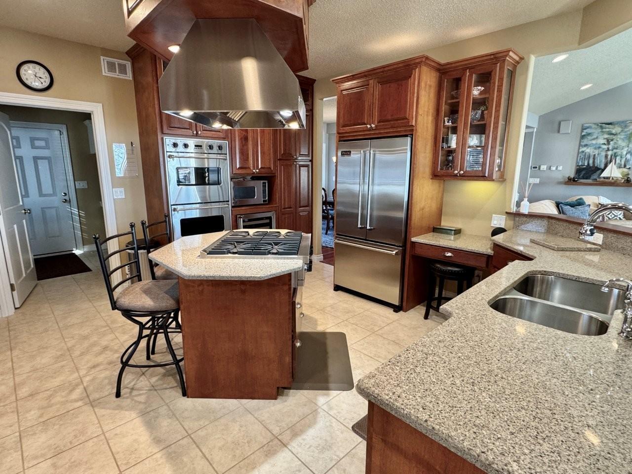 13-Kitchen (4).jpg