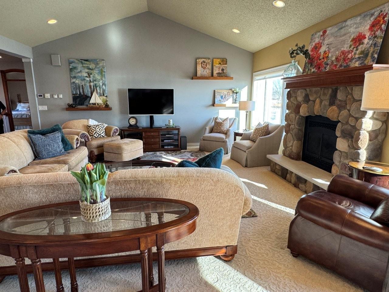 16-Living room (4).jpg