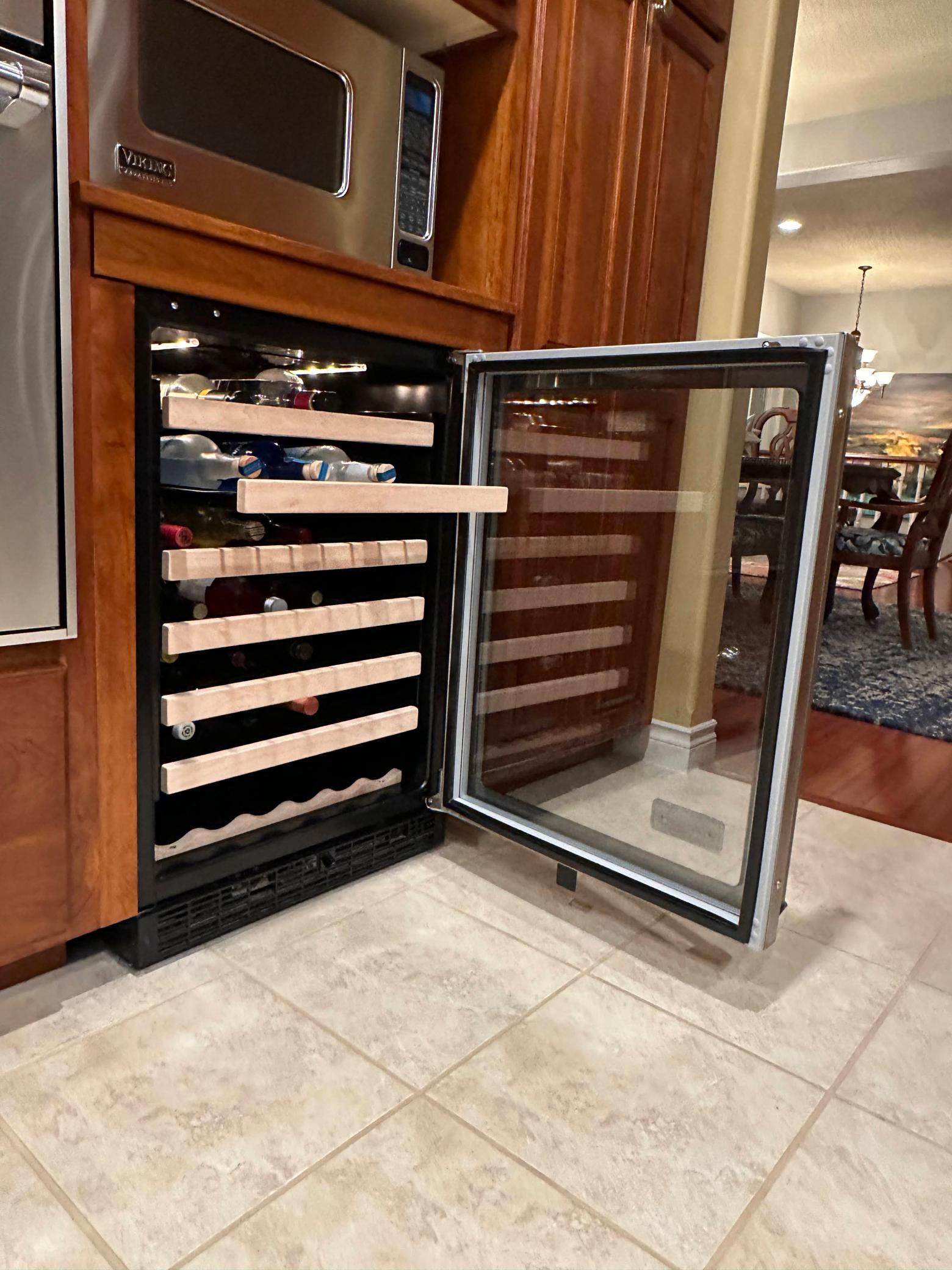13-Kitchen features (2).jpg