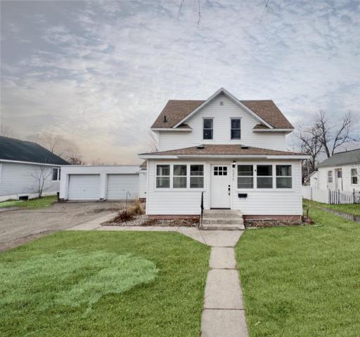 1015 1st Street SE, Wadena, MN 56482