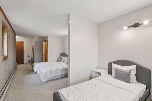 5739 Juneau Lane N, Plymouth, MN 55446