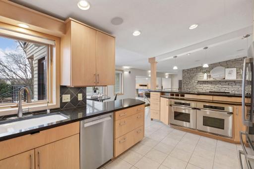 5739 Juneau Lane N, Plymouth, MN 55446