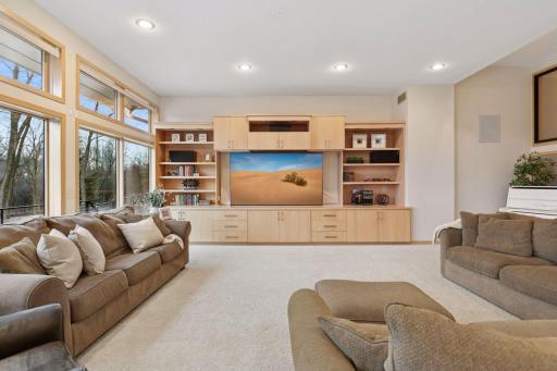 5739 Juneau Lane N, Plymouth, MN 55446